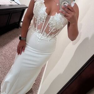 Chic Ivory Floral Wedding Gown